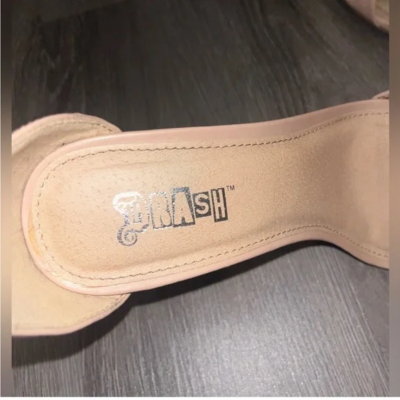 Brash nude heels - Picture 4 of 8